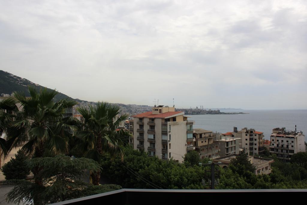 Camelot Hotel Jounieh Luaran gambar